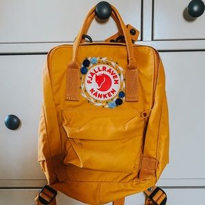 Fjallraven Kanken Mini in Ochre